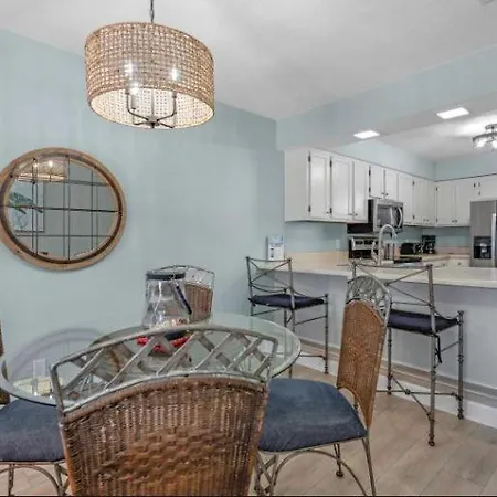 Costa Vista #20 near beach sleeps 8